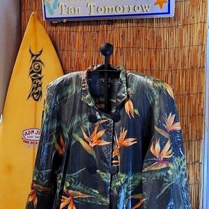 AVTG ALOHA RAIN COAT